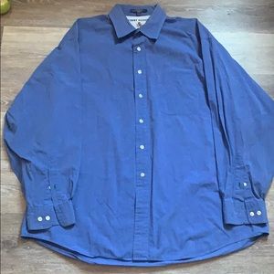 🔥Tommy Hilfiger button up Sz 17 (34-35)🔥